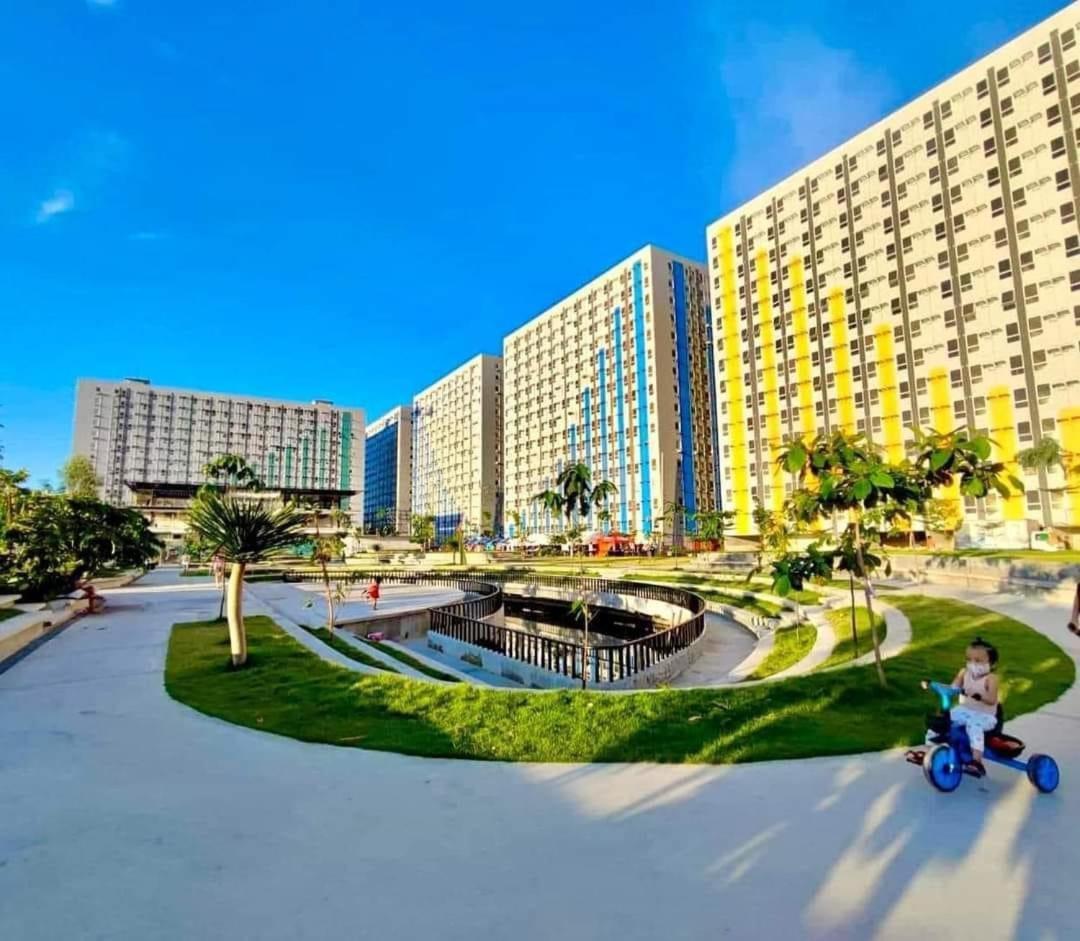 Staycation At Phoebe'S Place Pasig City Екстер'єр фото